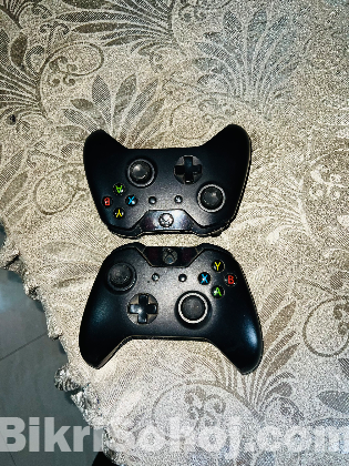 XBOX CONTROLLER USED